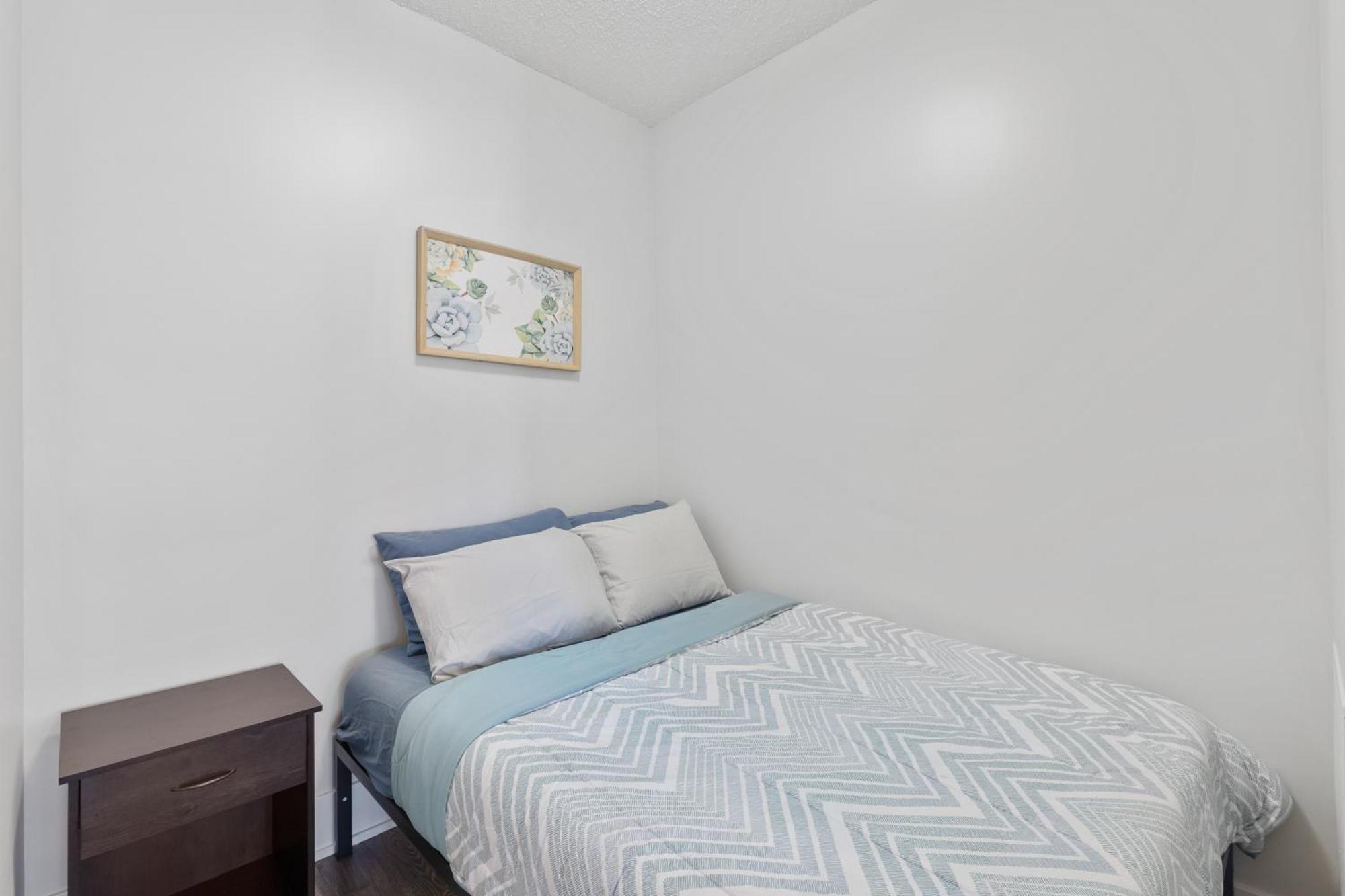 2Bedroom Cn Tower And Water Views - Free Parking - Rooftop Pool Toronto Eksteriør bilde