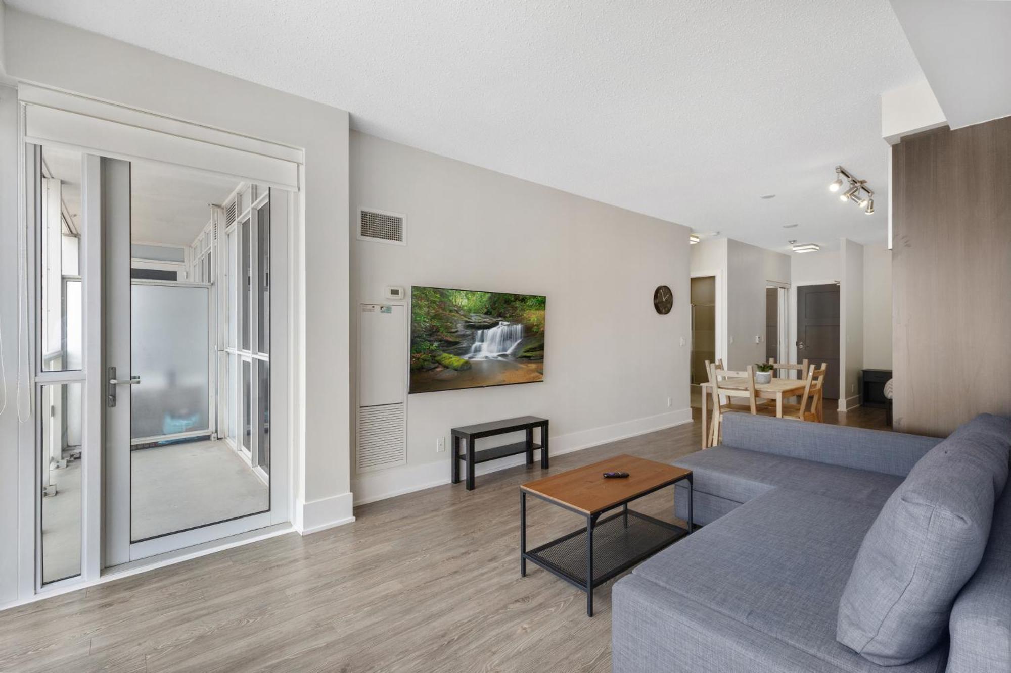 2Bedroom Cn Tower And Water Views - Free Parking - Rooftop Pool Toronto Eksteriør bilde