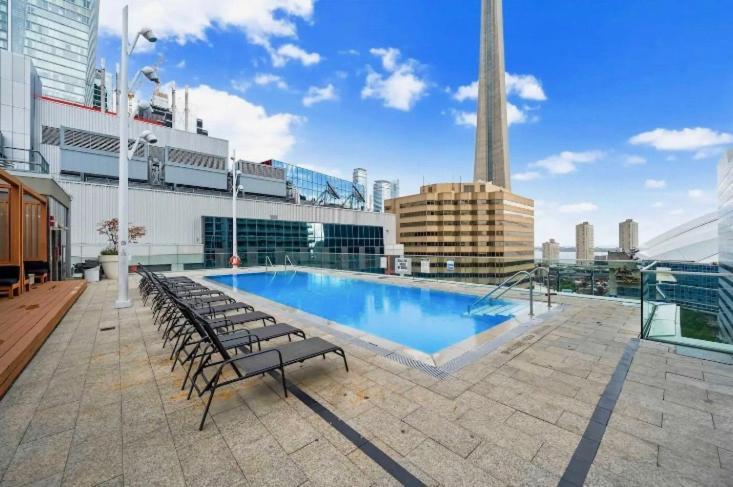 2Bedroom Cn Tower And Water Views - Free Parking - Rooftop Pool Toronto Eksteriør bilde