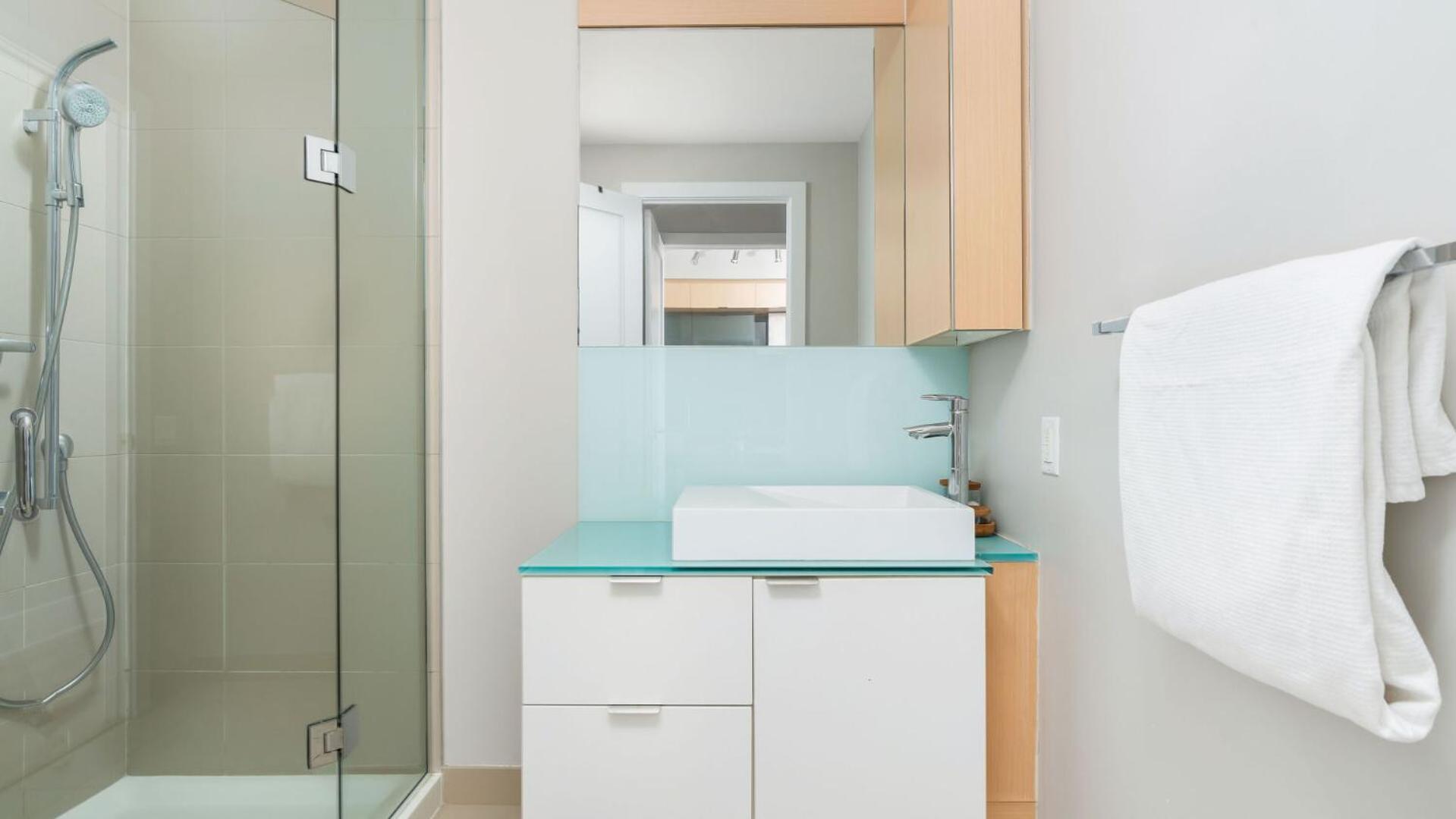 2Bedroom Cn Tower And Water Views - Free Parking - Rooftop Pool Toronto Eksteriør bilde